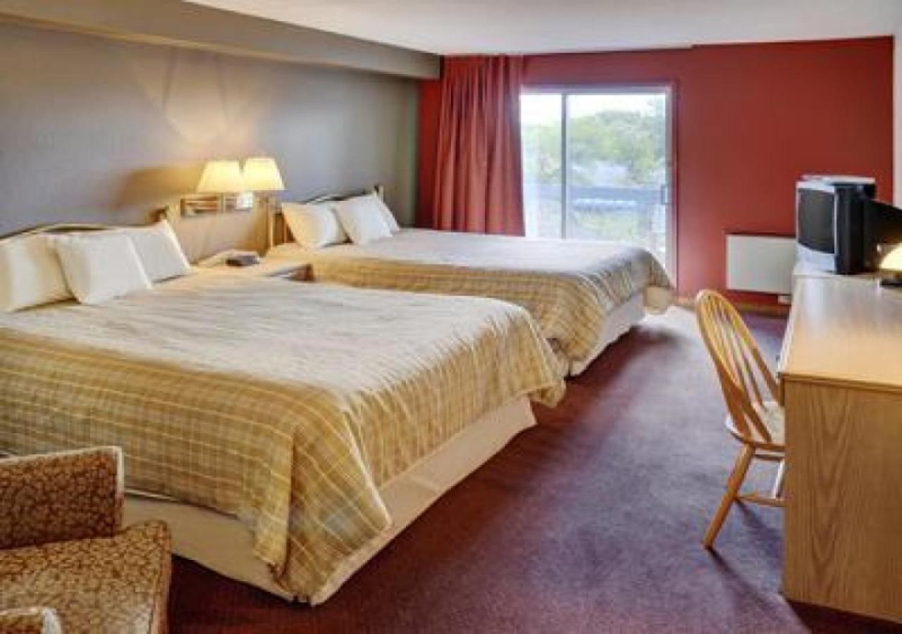 Lakeview Gimli Resort Экстерьер фото