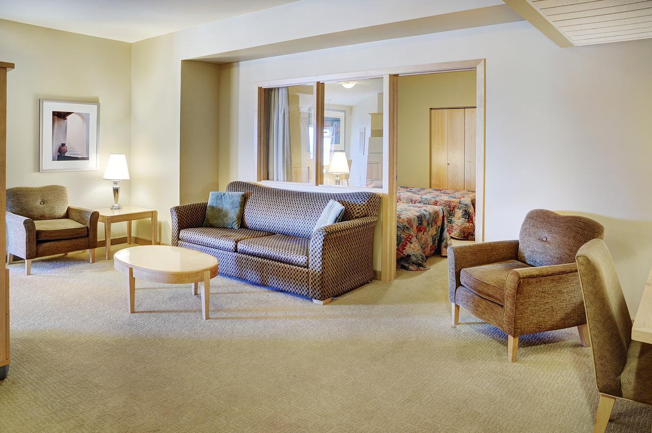 Lakeview Gimli Resort Экстерьер фото