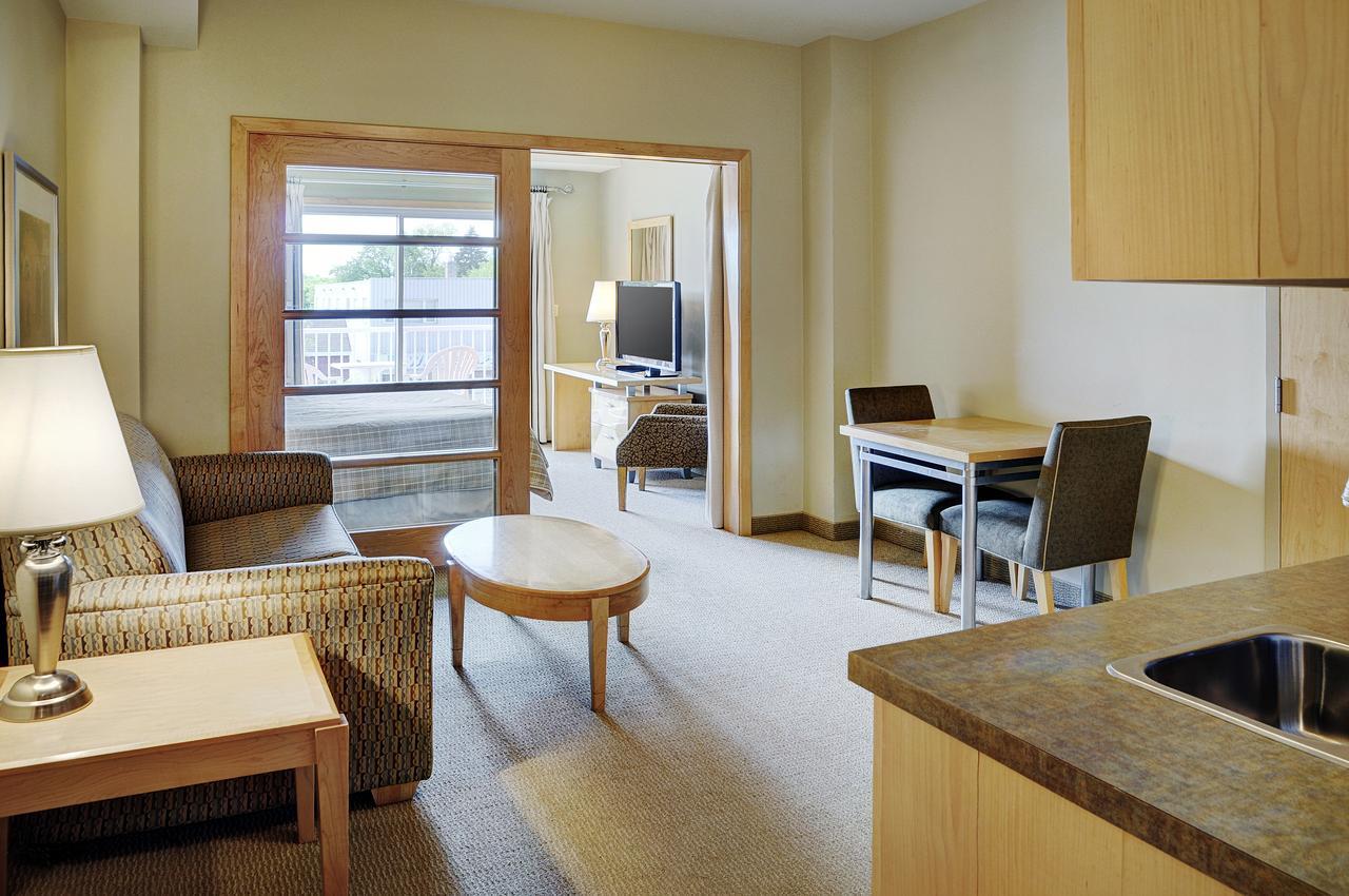 Lakeview Gimli Resort Экстерьер фото